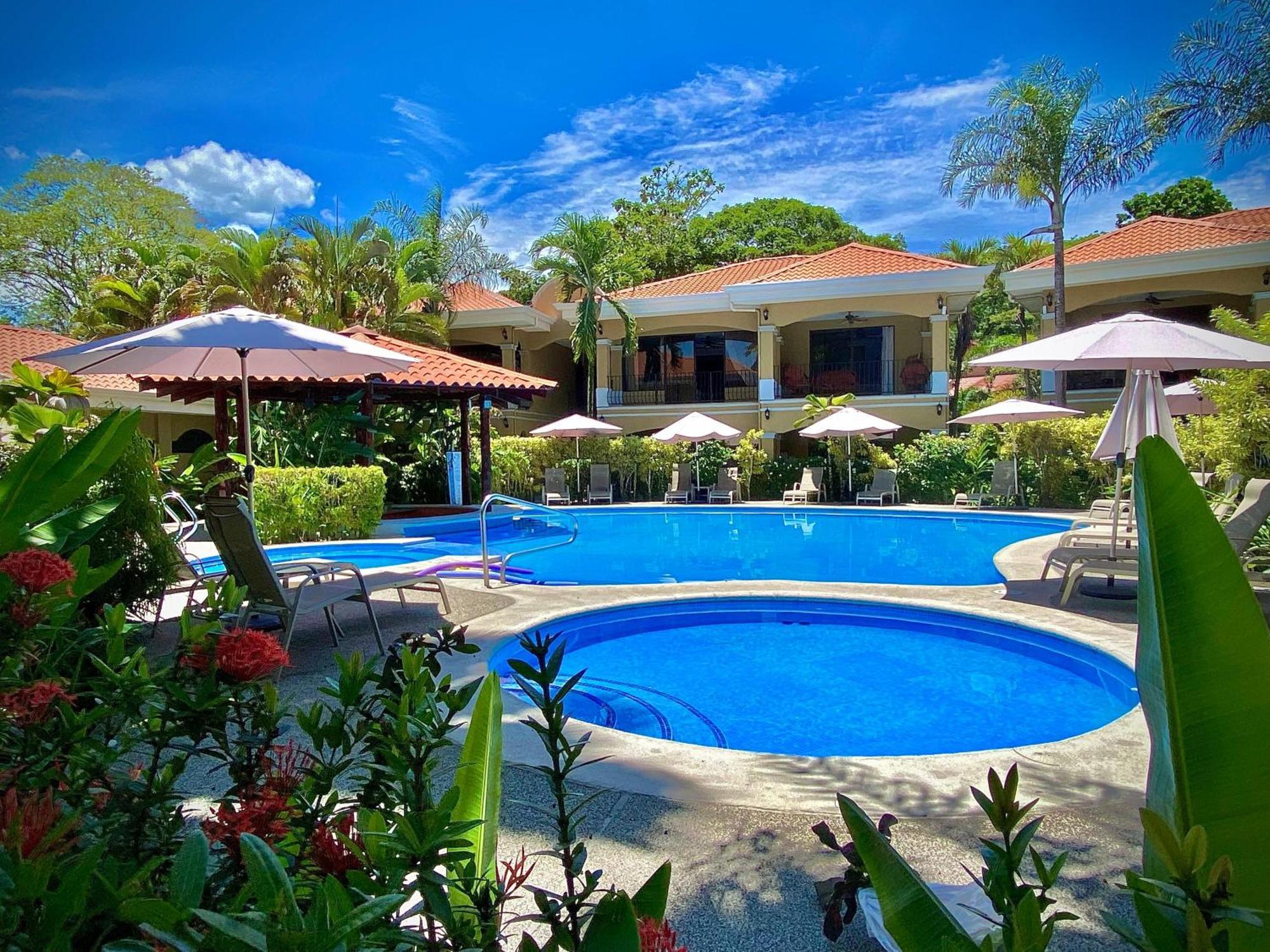 Monte Carlo Luxury Condominiums Jaco Exterior photo