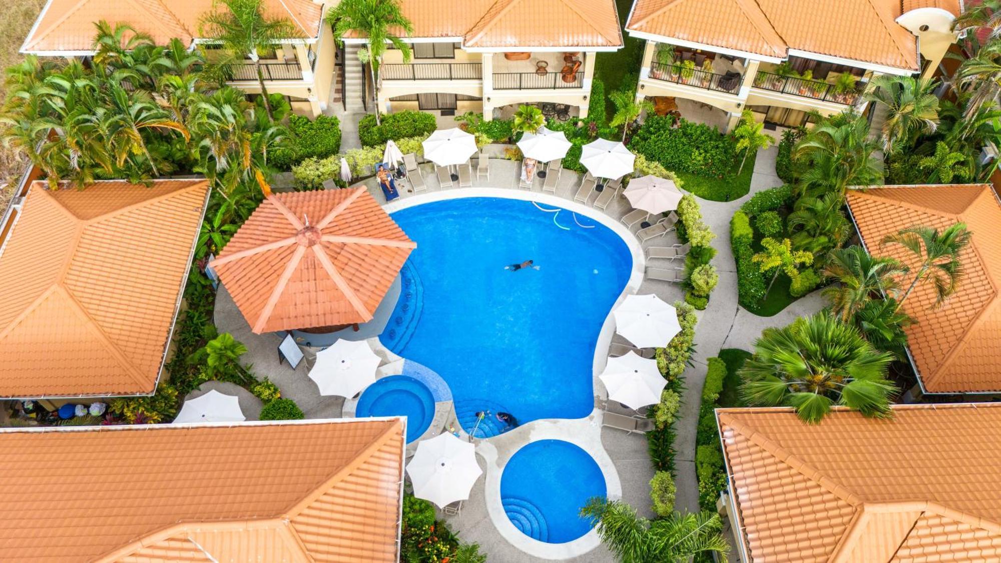 Monte Carlo Luxury Condominiums Jaco Exterior photo